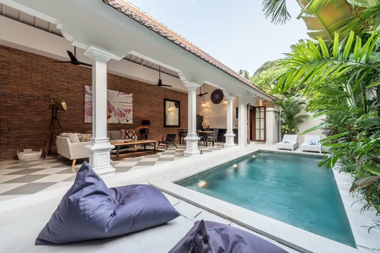 Central 3 Bedroom Villa Close To Seminyak Beach  Seminyak (Bali)