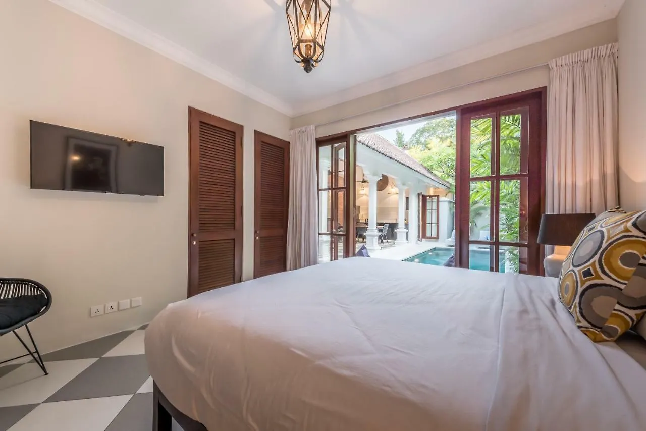 Central 3 Bedroom Villa Close To Seminyak Beach