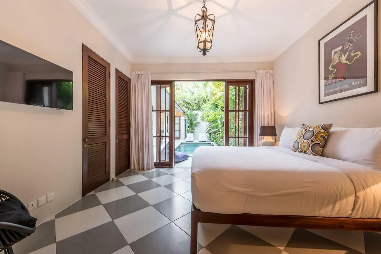 Central 3 Bedroom Villa Close To Seminyak Beach Indonesia